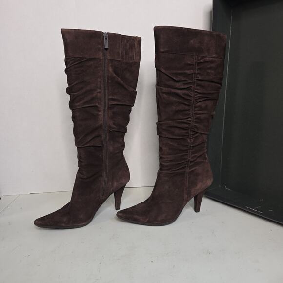 Kenneth Cole "GO OUT" Suede RIDING Boots, Color BARK, SIZE 7.5 MEDIUM - Picture 3 of 11